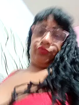 Snapshot of SabrinaColin chatting on April 2, 2026, 1:57 am SabrinaColin online show from April 2, 2026, 1:57 am