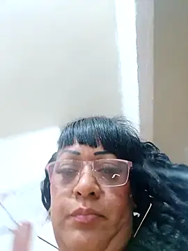 Snapshot of SabrinaColin chatting on March 15, 2026, 5:14 am SabrinaColin online show from March 15, 2026, 5:14 am