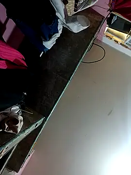 Snapshot of SabrinaColin chatting on March 7, 2026, 2:44 pm SabrinaColin online show from March 7, 2026, 2:44 pm