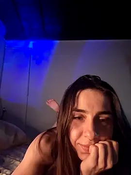 Luna tagliaferri online show from March 8, 2026, 3:54 am