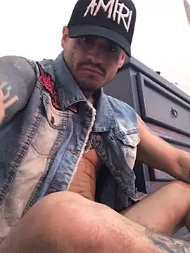 Snapshot of El_Morrito_666 chatting on February 1, 2026, 5:33 pm El Morrito 666 online show from February 1, 2026, 5:33 pm