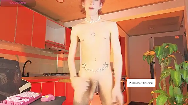 Snapshot of golden_twink_ chatting on February 14, 2026, 6:24 am golden twink online show from February 14, 2026, 6:24 am