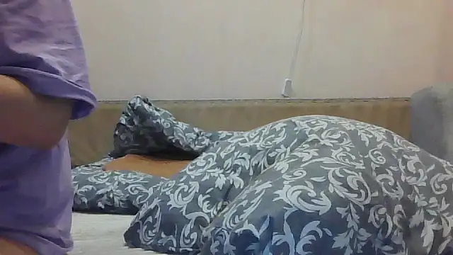 Snapshot of AmandaXXZ chatting on February 17, 2026, 10:18 pm AmandaXXZ online show from February 17, 2026, 10:18 pm