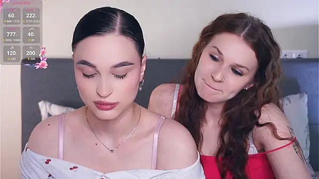 ZofiaSoshnik online show from April 11, 2026, 7:56 am