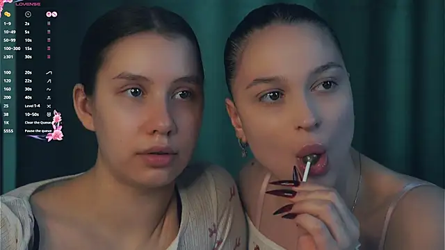 ZofiaSoshnik online show from April 2, 2026, 7:59 am