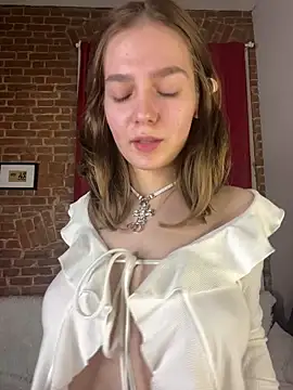 MyKittySayMeow online show from April 4, 2026, 10:16 pm