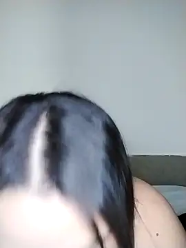 SamanthaStonee online show from April 9, 2026, 4:14 am