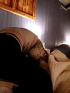 thegirlsshot 666 online show from February 15, 2026, 6:25 am