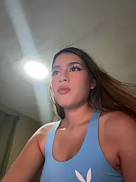 romyamo online show from May 15, 2026, 1:58 am