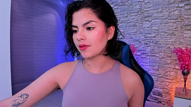 butterflyx39 online show from April 14, 2026, 10:53 am