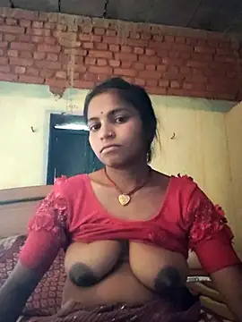 Snapshot of Gungun_thakur chatting on May 21, 2026, 6:44 am Gungun thakur online show from May 21, 2026, 6:44 am