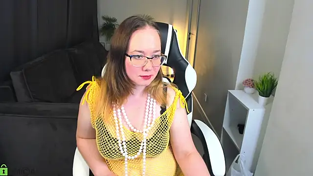 Snapshot of Dixon_Ross chatting on June 16, 2026, 11:54 am Dixon Ross online show from June 16, 2026, 11:54 am