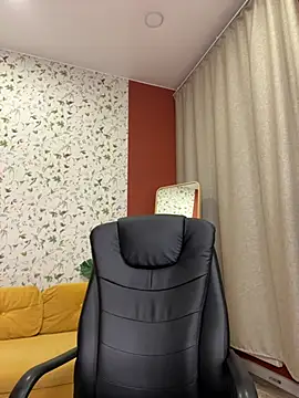 Snapshot of MiraBoom chatting on February 2, 2026, 9:03 pm MiraBoom online show from February 2, 2026, 9:03 pm