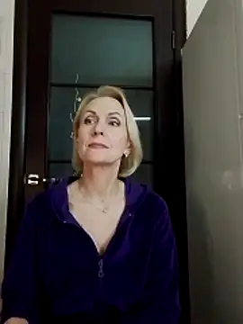 MichelleSolis online show from April 4, 2026, 6:25 pm