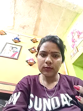 Snapshot of Nisha_011 chatting on February 3, 2026, 3:48 am Nisha 011 online show from February 3, 2026, 3:48 am