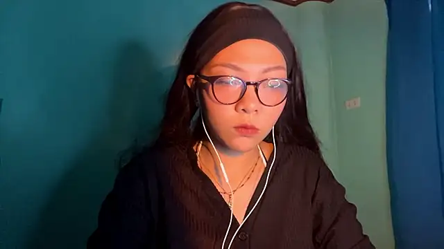 Snapshot of TerisaYellow chatting on February 15, 2026, 8:57 am TerisaYellow online show from February 15, 2026, 8:57 am