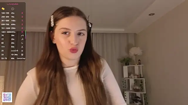 LeanneDinkle online show from March 19, 2026, 4:34 am