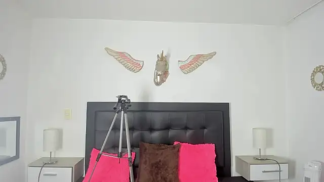 Snapshot of Karla_94 chatting on March 1, 2026, 3:39 am Karla 94 online show from March 1, 2026, 3:39 am