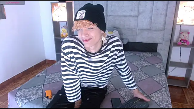 lucke collins22 online show from February 7, 2026, 6:54 am