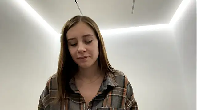 SofiaBlumer online show from February 10, 2026, 3:22 pm