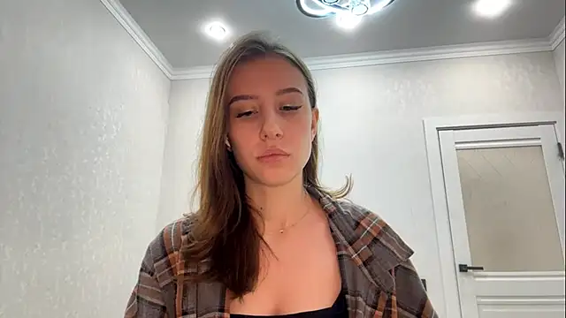 SofiaBlumer online show from February 16, 2026, 3:21 pm