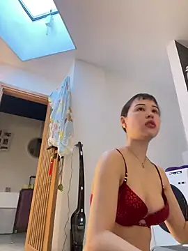 Just-Lilly online show from March 6, 2026, 4:46 pm