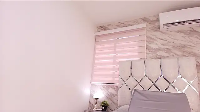 Snapshot of ivanna_vg chatting on February 13, 2026, 7:25 pm ivanna vg online show from February 13, 2026, 7:25 pm