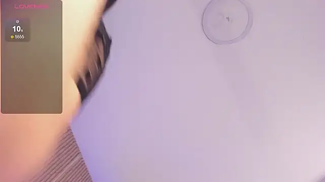 Sally Dvine online show from March 6, 2026, 11:22 pm