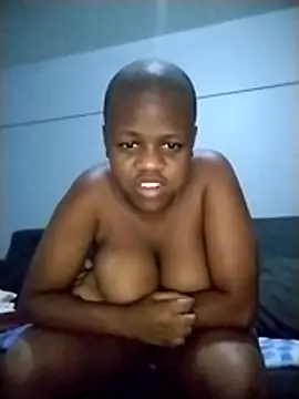 Snapshot of Mzandihottie chatting on February 1, 2026, 5:22 pm Mzandihottie online show from February 1, 2026, 5:22 pm