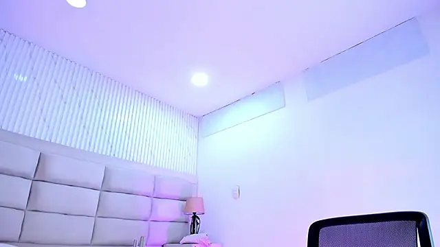 Snapshot of CarolineFyre chatting on March 22, 2026, 12:50 pm CarolineFyre online show from March 22, 2026, 12:50 pm