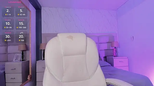 Snapshot of CarolineFyre chatting on March 12, 2026, 1:15 pm CarolineFyre online show from March 12, 2026, 1:15 pm