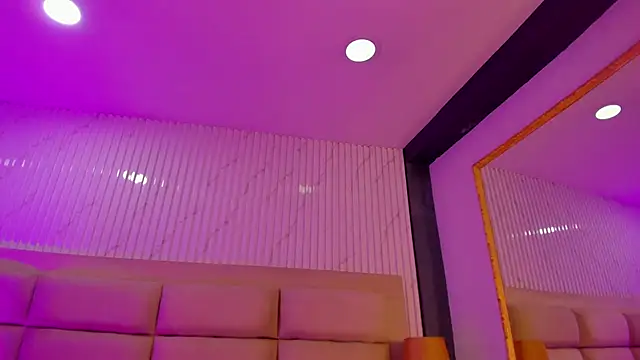 Snapshot of CarolineFyre chatting on March 30, 2026, 12:17 pm CarolineFyre online show from March 30, 2026, 12:17 pm