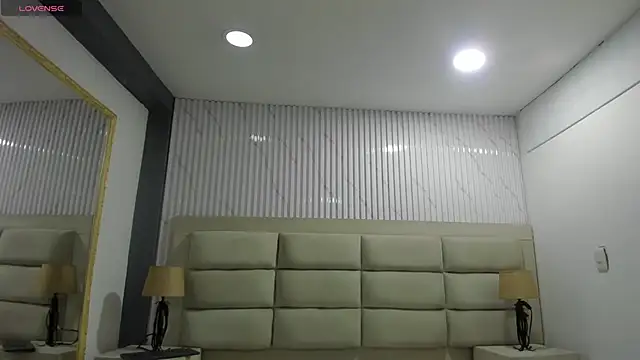 Snapshot of CarolineFyre chatting on April 2, 2026, 12:34 pm CarolineFyre online show from April 2, 2026, 12:34 pm