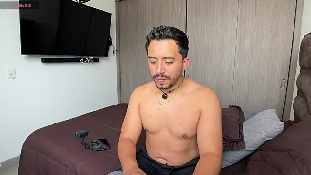 Snapshot of Sofii_n_Diego chatting on March 31, 2026, 3:14 pm Sofii n Diego online show from March 31, 2026, 3:14 pm