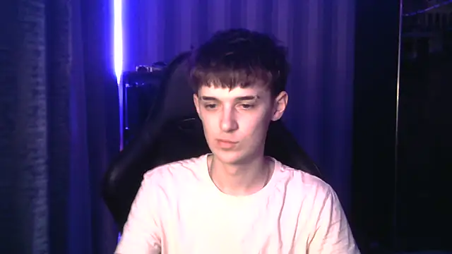 Snapshot of Sweet_Dude chatting on March 3, 2026, 9:44 pm Sweet Dude online show from March 3, 2026, 9:44 pm