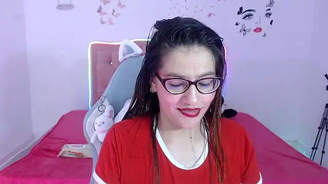Snapshot of snowhot-69 chatting on May 31, 2026, 10:10 am snowhot-69 online show from May 31, 2026, 10:10 am