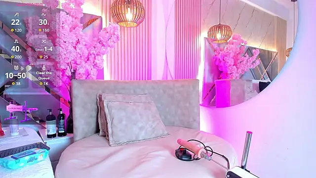 EmmaLovve online show from February 9, 2026, 2:42 am