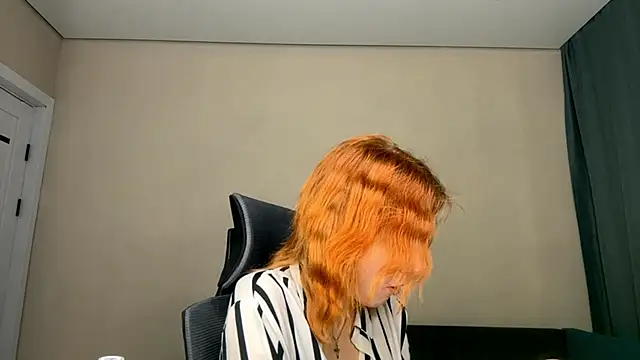 LuxuryRita online show from February 9, 2026, 1:42 pm