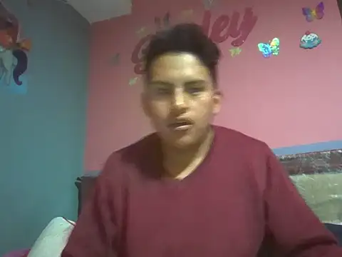 Snapshot of Johnn_Latinboy chatting on March 3, 2026, 11:01 pm Johnn Latinboy online show from March 3, 2026, 11:01 pm