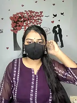 Snapshot of Alix_cuti chatting on February 12, 2026, 6:40 pm Alix cuti online show from February 12, 2026, 6:40 pm