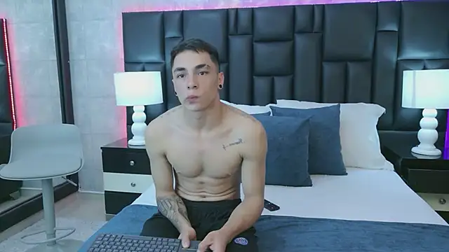 KarlaAndMike online show from February 27, 2026, 4:45 am