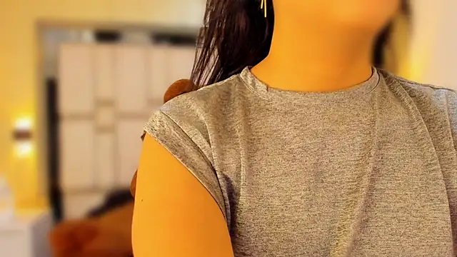 Snapshot of ValeryCooper18 chatting on February 19, 2026, 8:17 pm ValeryCooper18 online show from February 19, 2026, 8:17 pm