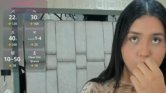 Snapshot of ValeryCooper18 chatting on February 5, 2026, 7:43 pm ValeryCooper18 online show from February 5, 2026, 7:43 pm