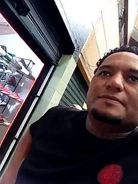 pepinoXXX online show from April 20, 2026, 5:25 pm