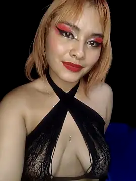 Snapshot of zoe_love18 chatting on February 14, 2026, 6:13 am zoe love18 online show from February 14, 2026, 6:13 am