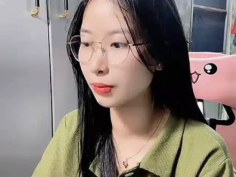 Linne6789 online show from February 28, 2026, 3:28 am