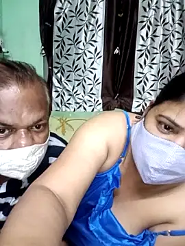 HoneyHush online show from February 7, 2026, 7:11 pm