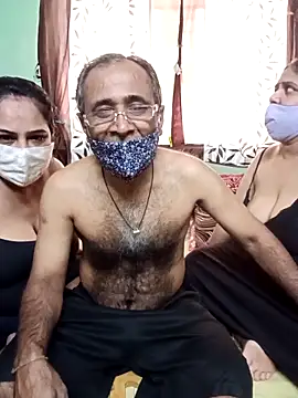 HoneyHush online show from March 15, 2026, 9:49 am