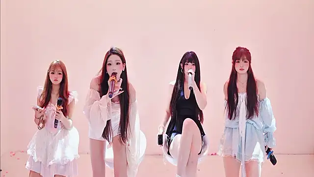 Snapshot of CC-0606 chatting on February 3, 2026, 9:47 am CC-0606 online show from February 3, 2026, 9:47 am