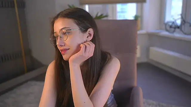 PamTrower online show from February 6, 2026, 4:30 am